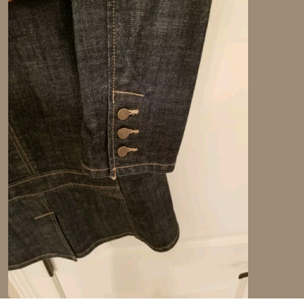 Eddie Bauer denim jacket - Picture 5 of 5